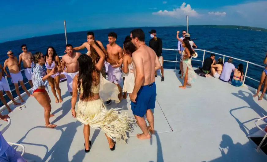 Catamarán de 87 pies para grupos grandes — 2
