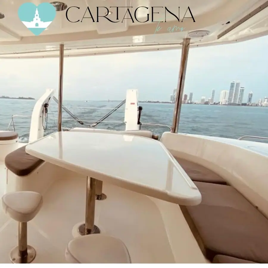 Catamarán Leopard 47 pies para 23 personas — 2