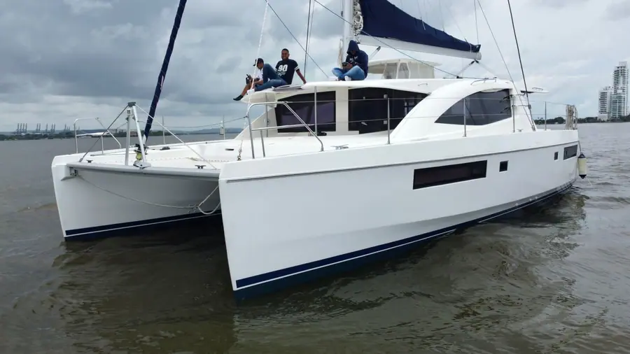 Catamarán Charter Party 2: charter privado en Cartagena — 3