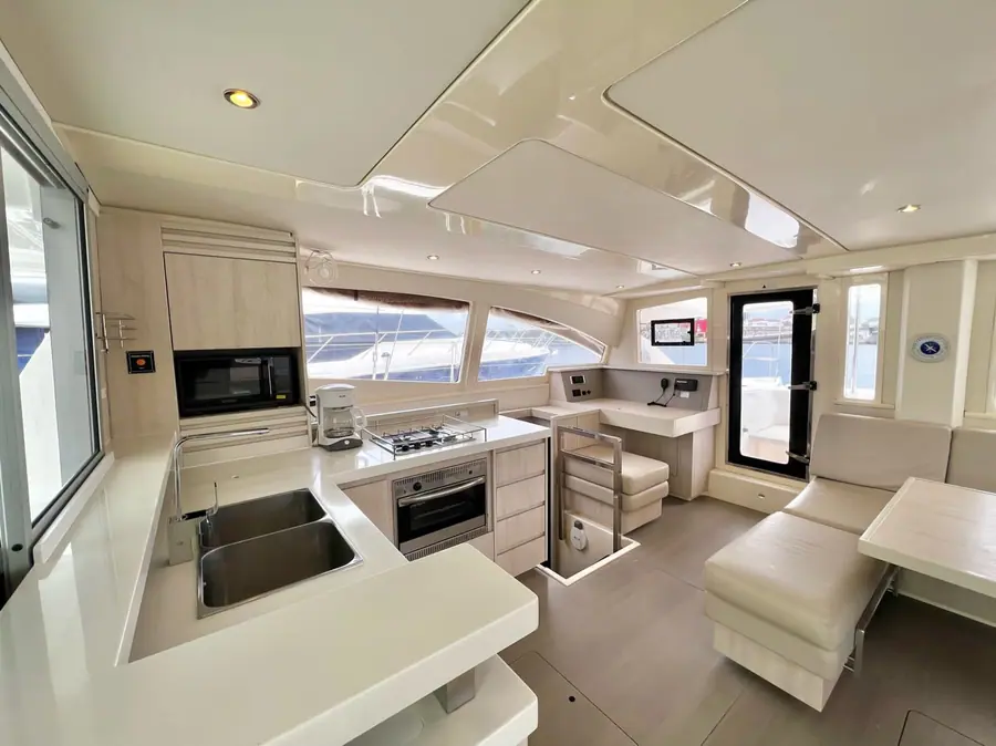 Catamarán Charter Party 2: charter privado en Cartagena — 5