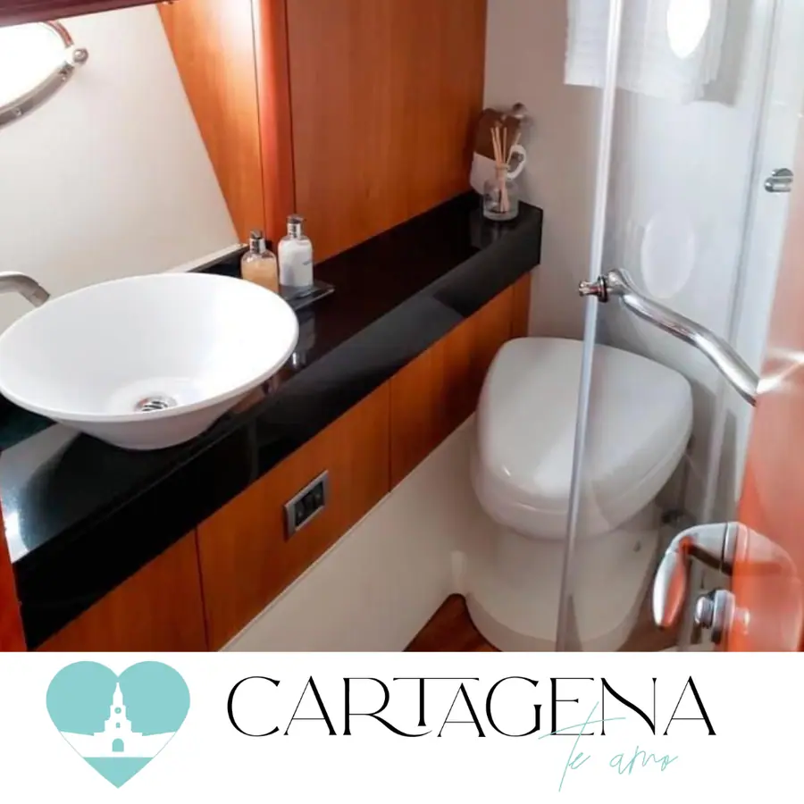 Yate Sunseeker de 72 pies en Cartagena — 3
