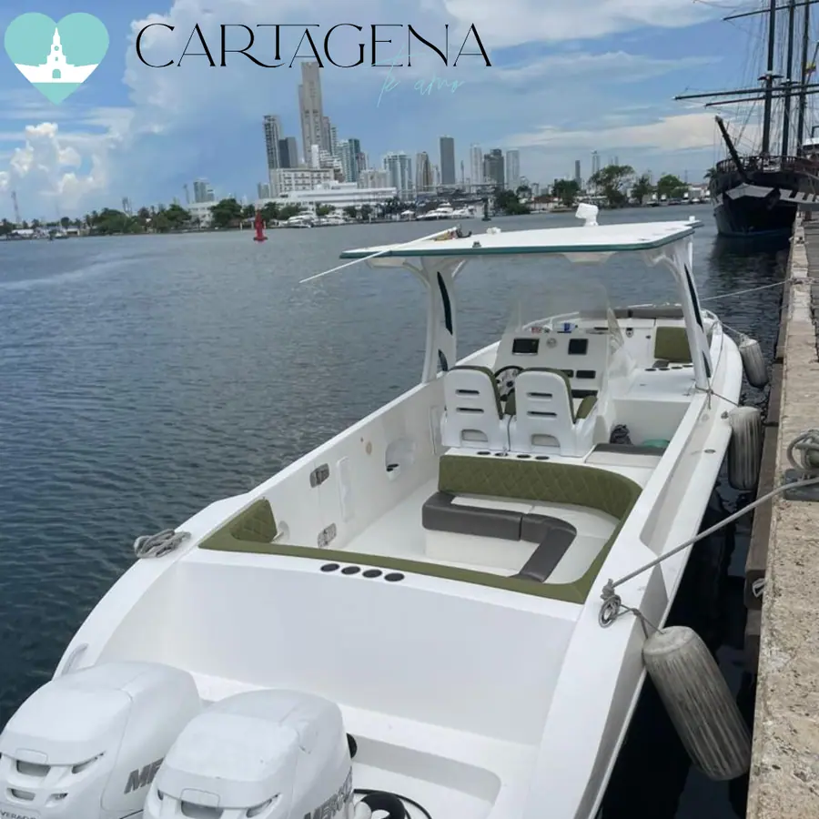 Embarcación de Lujo en Cartagena para 16 Personas — 2