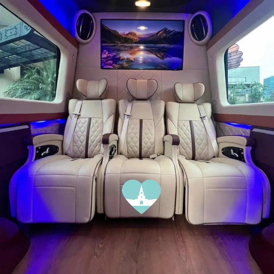 Van Mercedes-Benz privada para 9 personas — 5