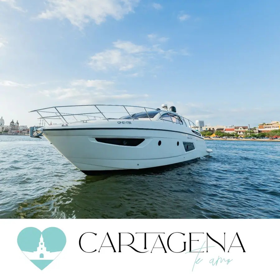 Yate Azimut Atlantis de 48 pies en Cartagena — 1