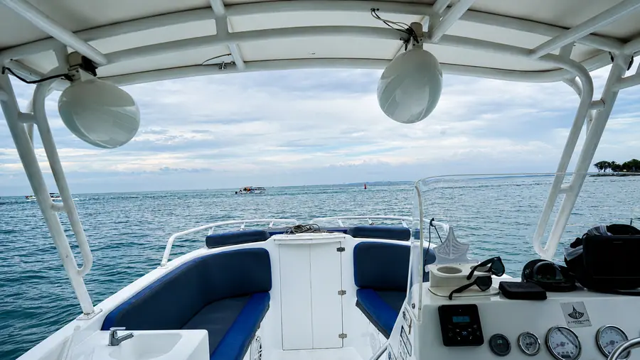 Bote 38 Pies en Cartagena con Baño y Sonido — 5